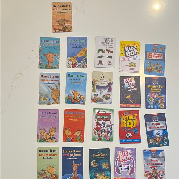 Large lot of Yoto Cards - Picture 1 of 5